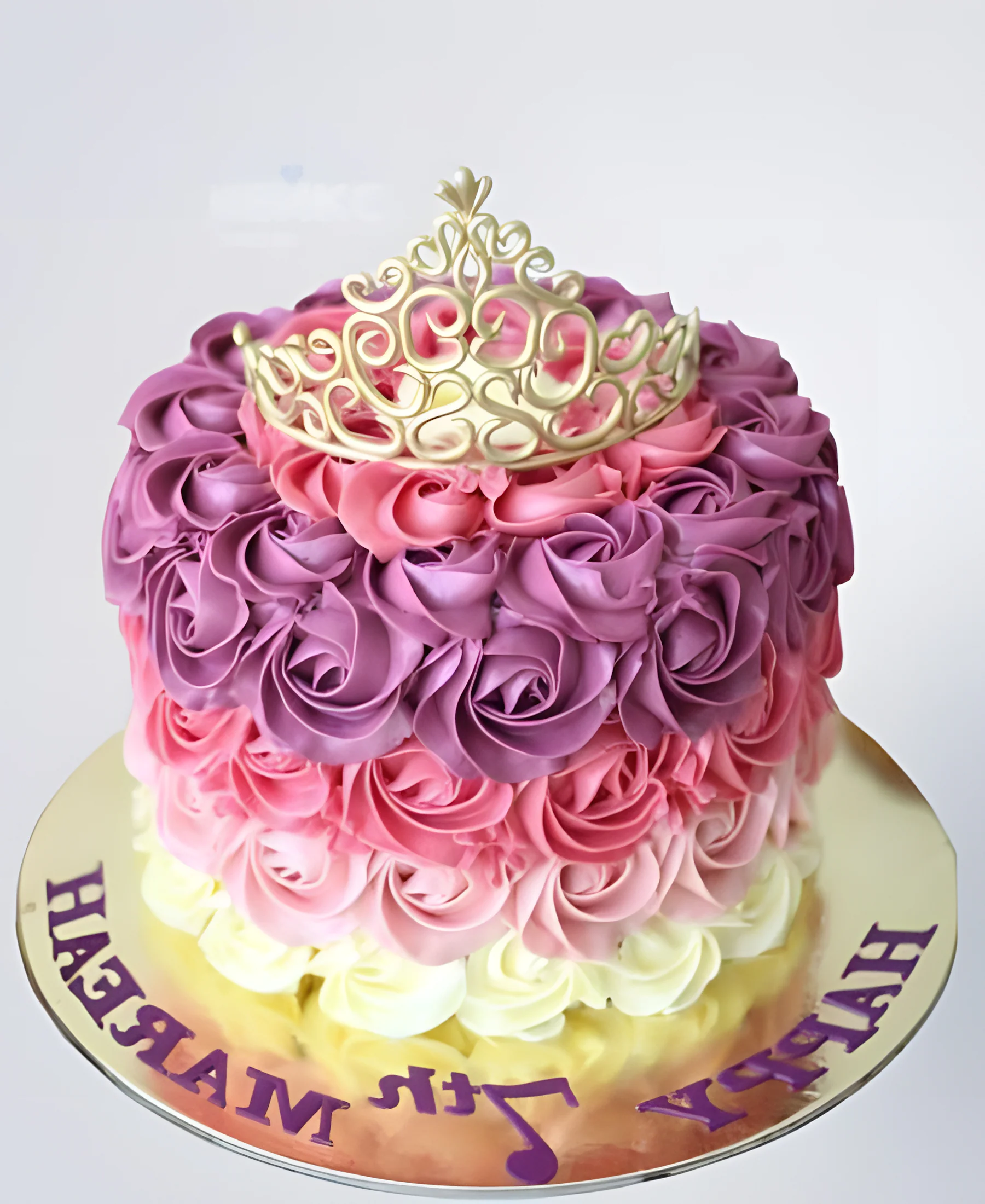 Торт девочке с розами и короной Фото