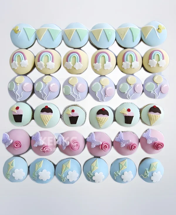 Капкейки девочке с разными интересными рисунками Фото