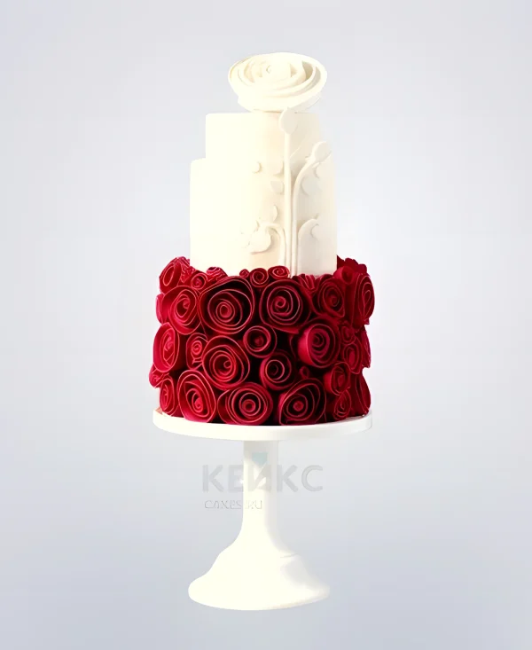 Свадебный торт с красными розами из мастики Фото