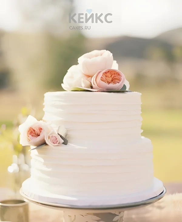 Белый двухъярусный свадебный торт Пионы Фото