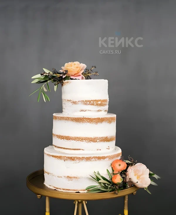 Свадебный торт в стиле Рустик украшенный живыми цветами и травами Фото