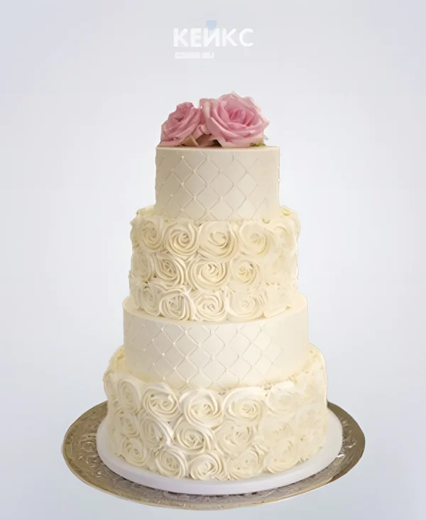 Свадебный торт с розовыми и бежевыми цветами Фото