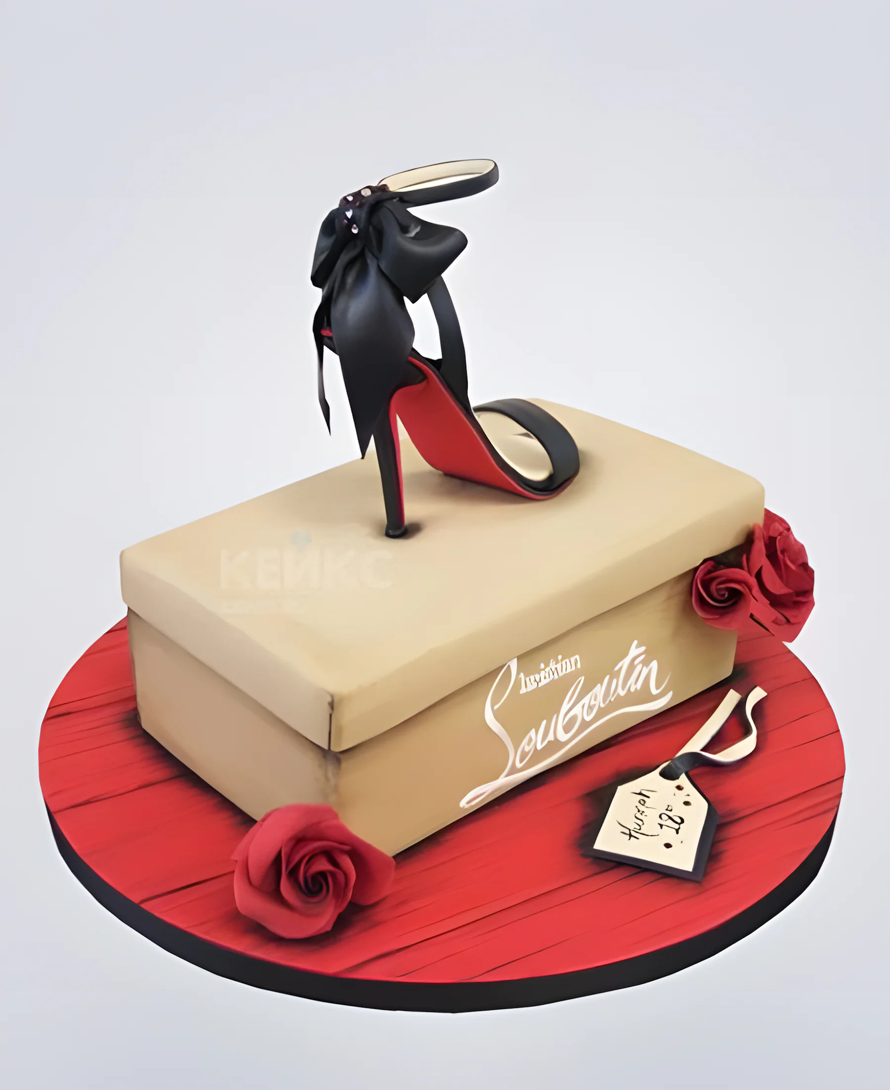 Торт черная туфелька на коробке Фото