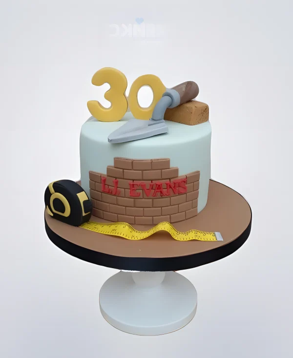 Торт для строителя с мастерком и кирпичом Фото
