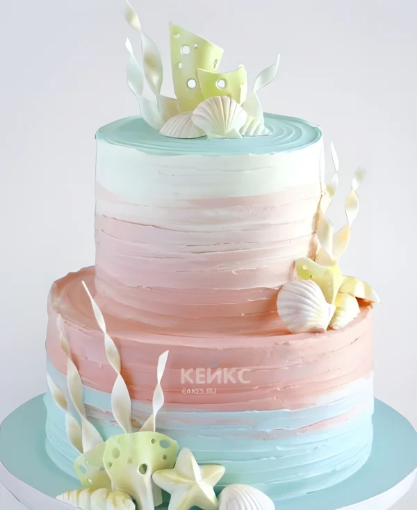 Нежный двухъярусный торт в морском стиле с омбре Фото