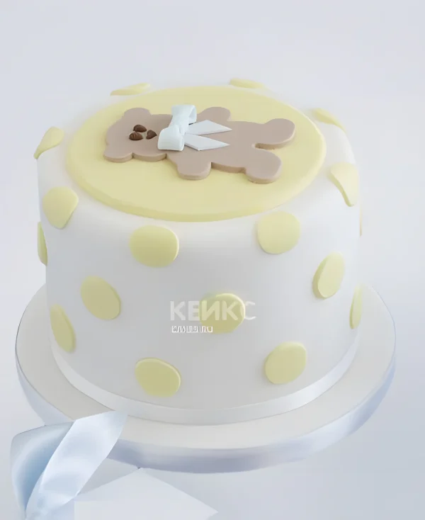 Торт с милым медвежонком с бантиком Фото