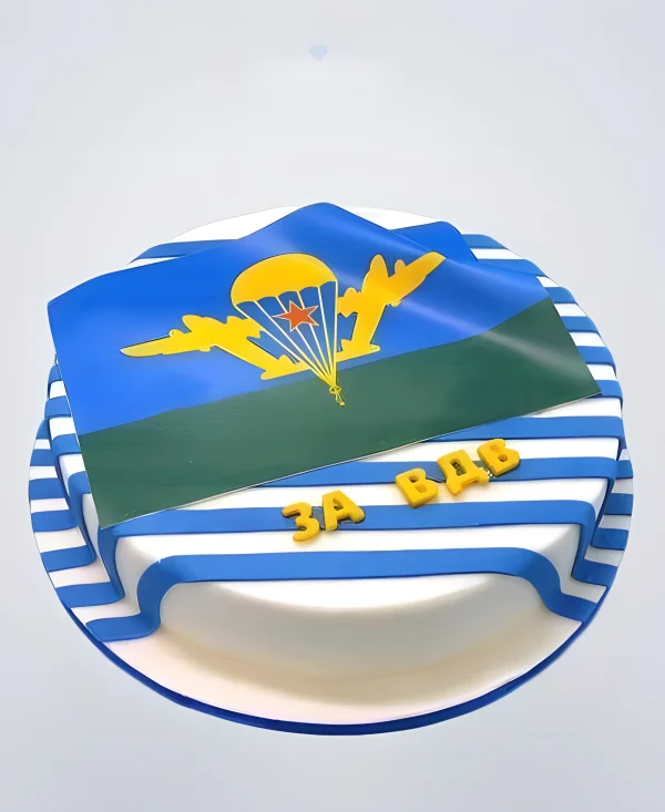 Полосатый торт с эмблемой ВДВ Фото