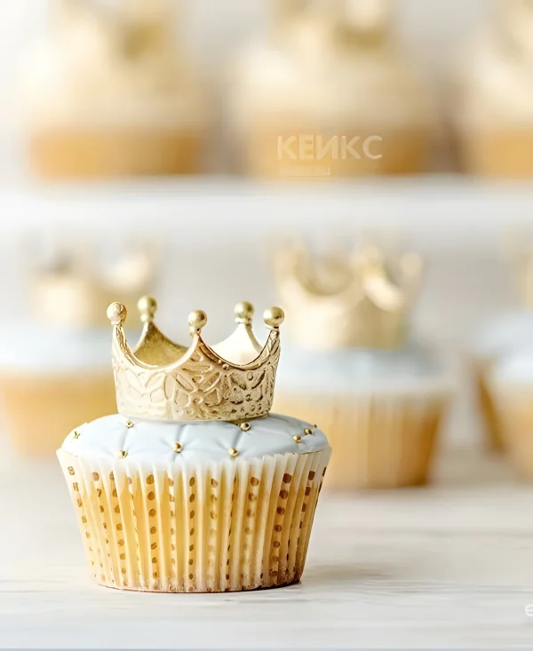 Капкейки корона золотая Фото