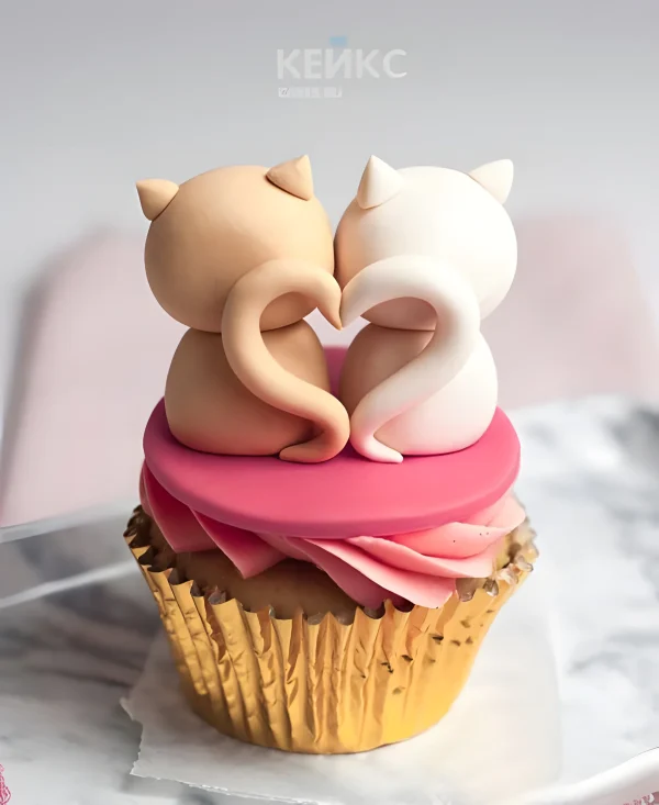 Капкейки Любовь с влюбленными котятами Фото