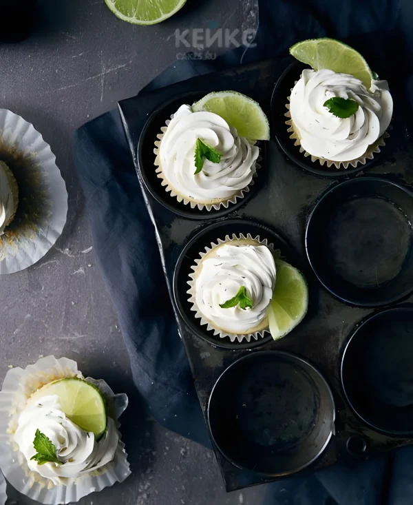 Капкейки мохито с белым кремом Фото