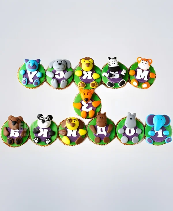 Пирожные-капкейки на день рождения мальчику Фото