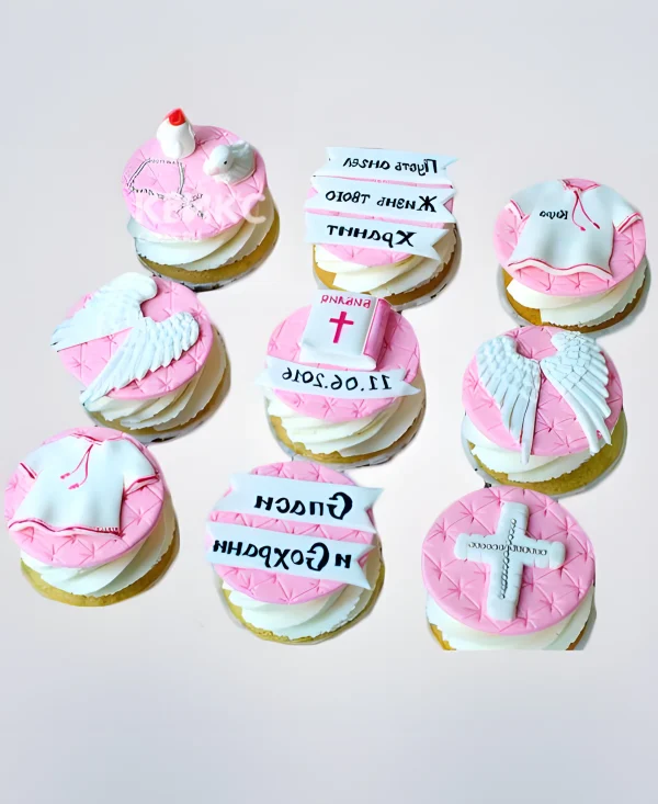 Капкейки на крещение с ангелами Фото