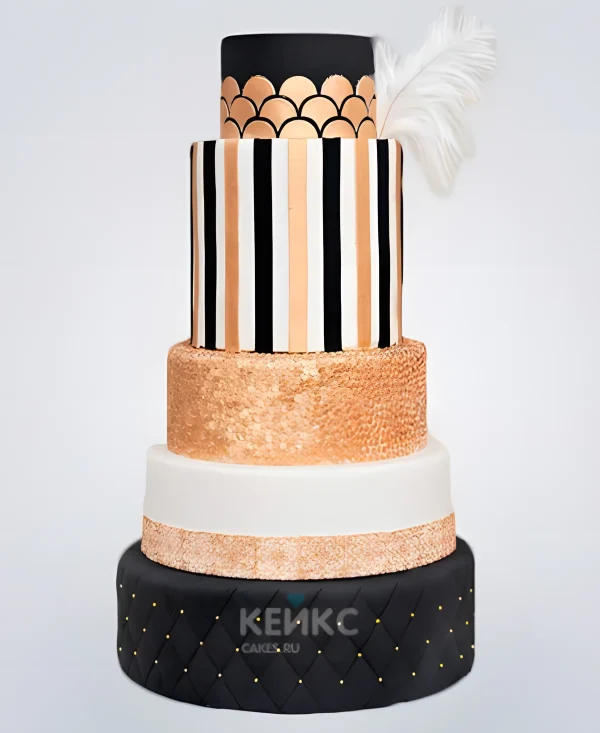 Свадебный торт Гэтсби черно-бело-золотой с белым пером Фото