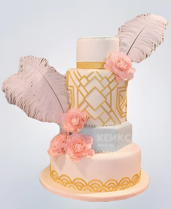 Свадебный торт Гэтсби золотой узор, розовые цветы, перья Фото