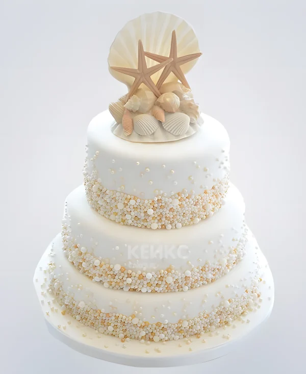 Свадебный торт трехъярусный с бело-золотыми бусинами Фото
