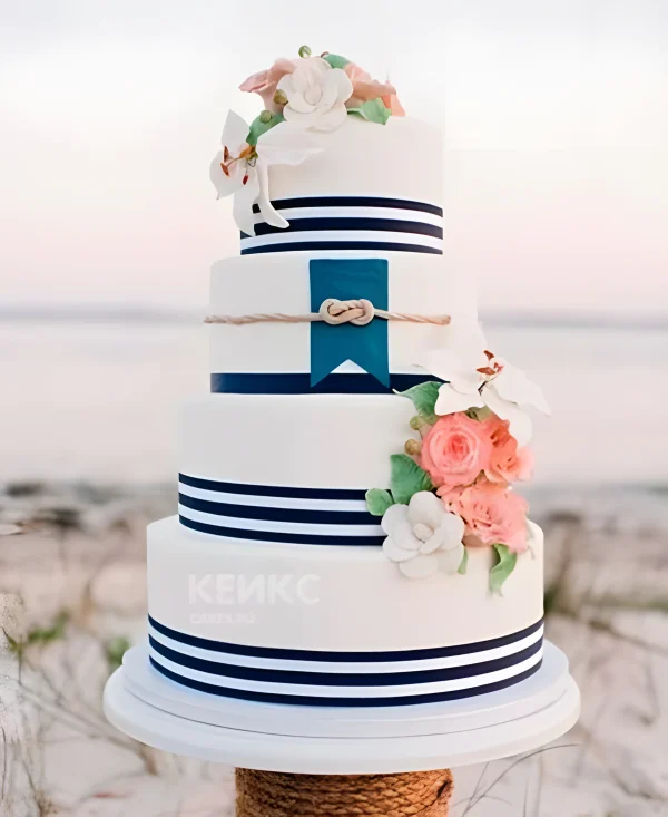 Свадебный торт в морском стиле Фото