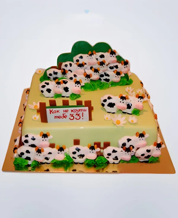Квадратный торт 33 коровы Фото