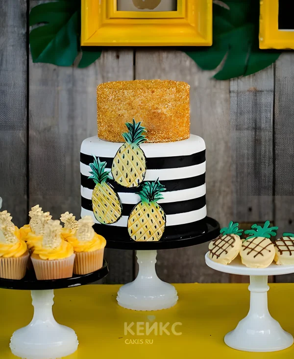 Двухъярусный торт с ананасами Фото