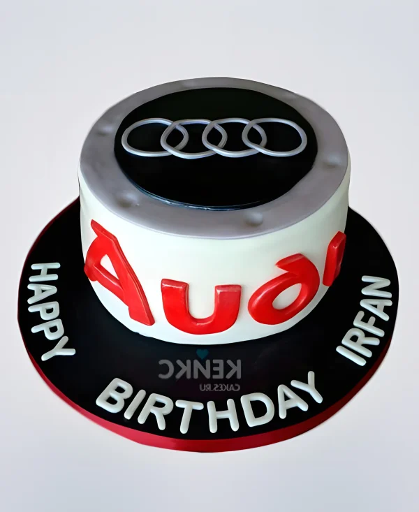 Яркий торт Ауди с логотипом Фото