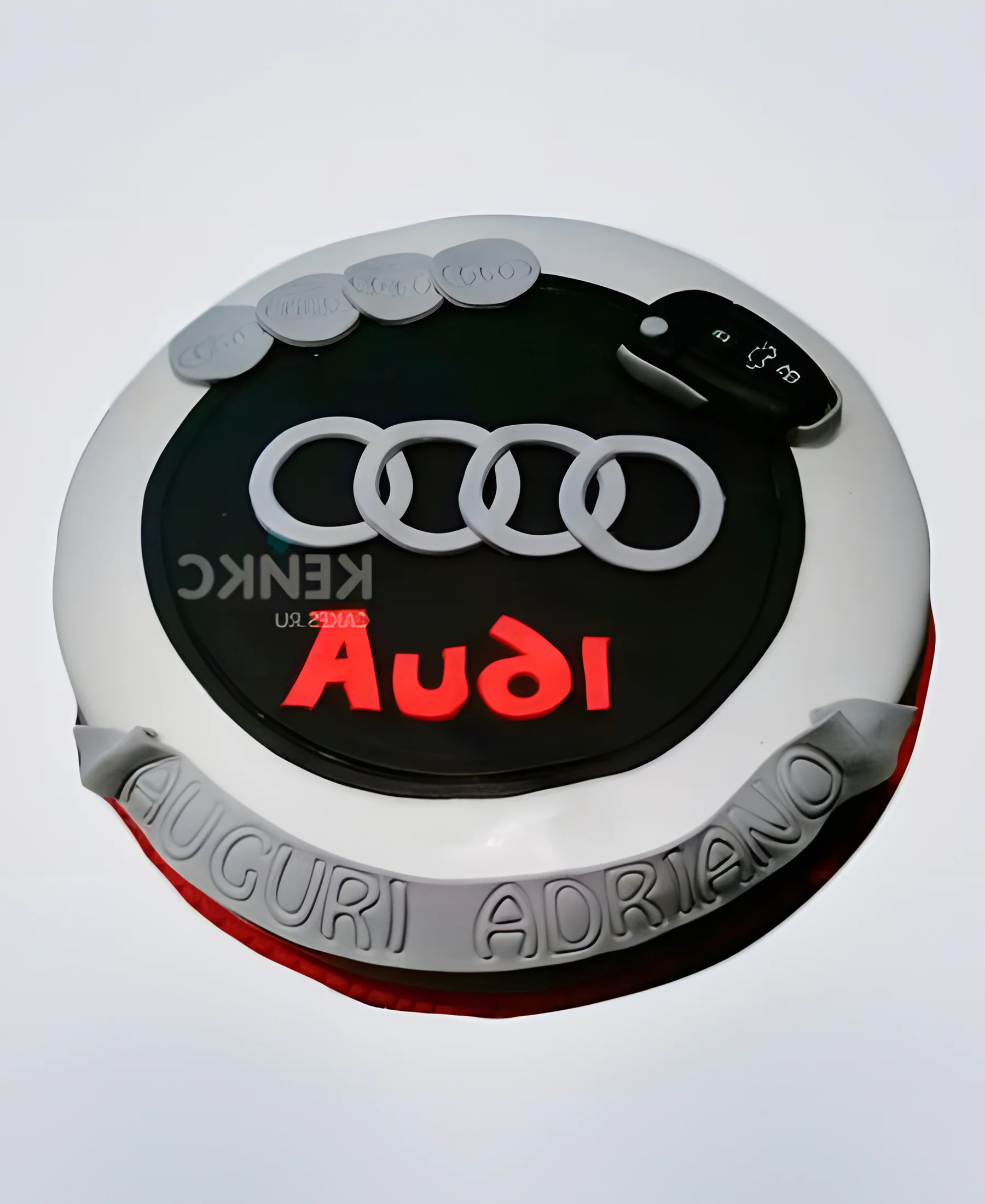 Торт Ауди с ключами из мастики Фото