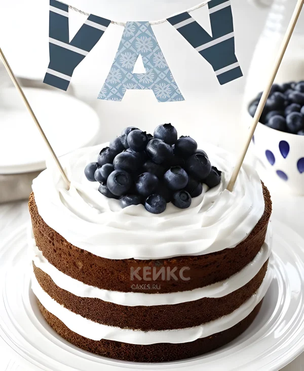 Торт с виноградом и гирляндой Фото