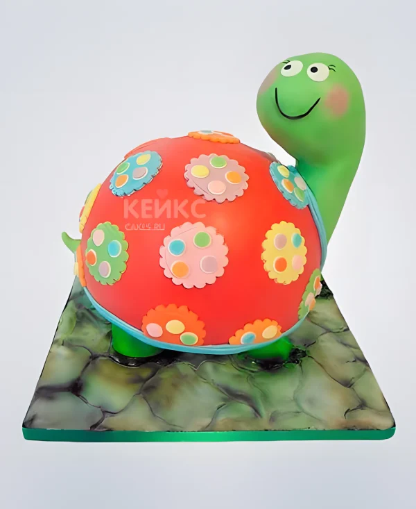 Торт в виде милой черепахи Фото
