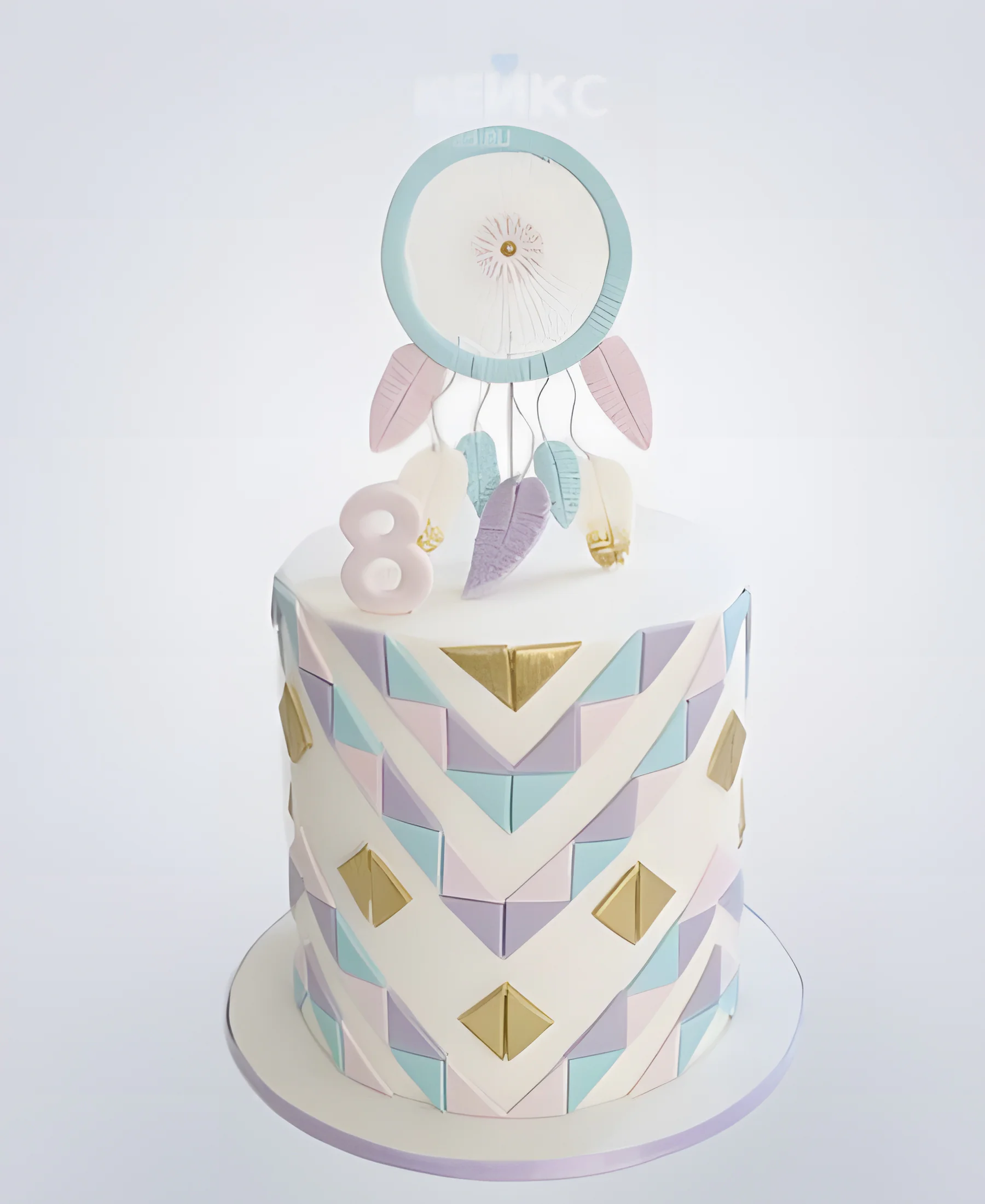 Торт с ловцом снов и цветными узорами Фото