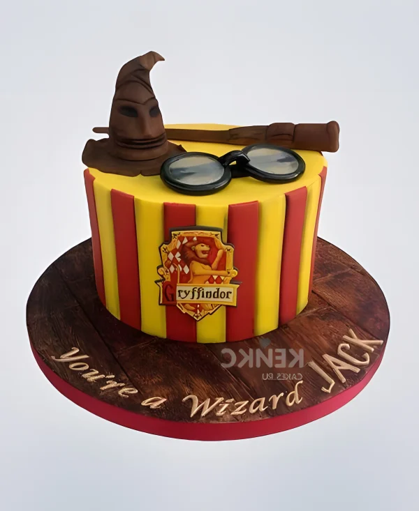 Торт Гарри Поттер в цветах Гриффиндор Фото