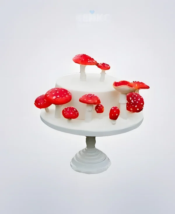 Белый торт из мастики с грибами Фото