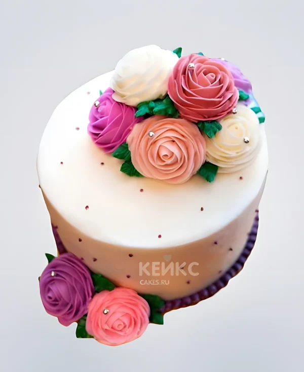 Нежный торт в Корейском стиле с цветами из крема Фото