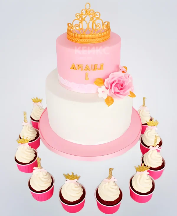 Розово-золотой торт с короной и цветком Фото