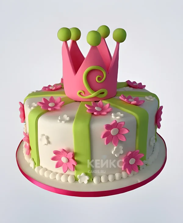Торт с розовой короной и цветами Фото