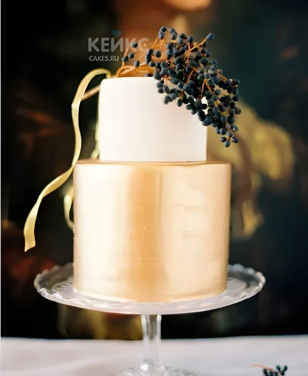 Торт минималистичный с золотом Фото