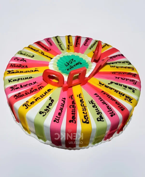 Большой торт порционный с именами выпускников Фото