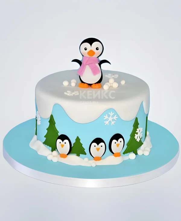 Бело-голубой торт со снежинками и пингвинами Фото