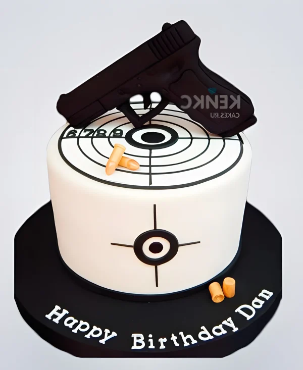 Торт для папы с пистолетом и мишенью Фото