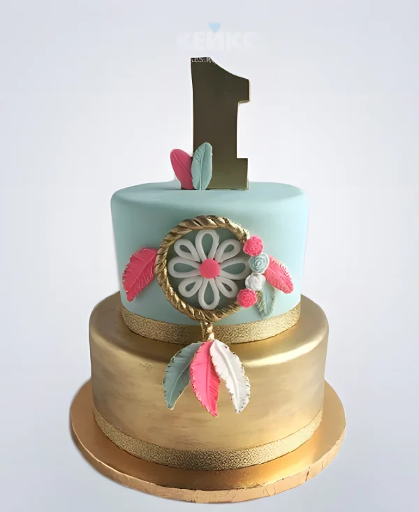 Золотой свадебный торт в стиле бохо с ловушкой снов Фото