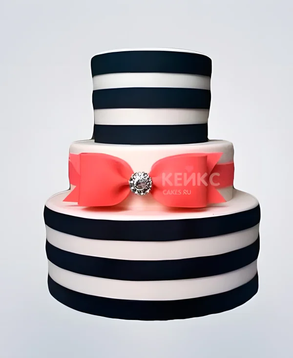 Торт в строгом стиле с розовым бантом Фото
