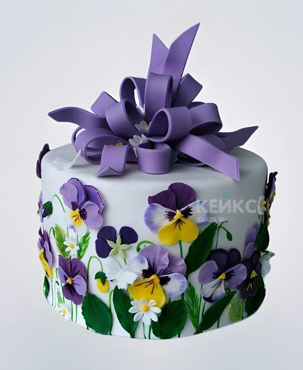 Весенний торт на день рождения Фото