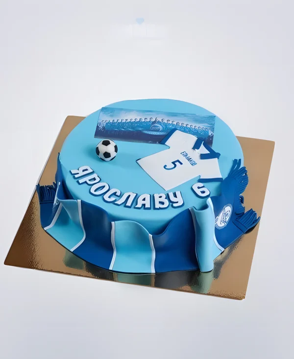 Голубой торт Зенит с шарфом Фото