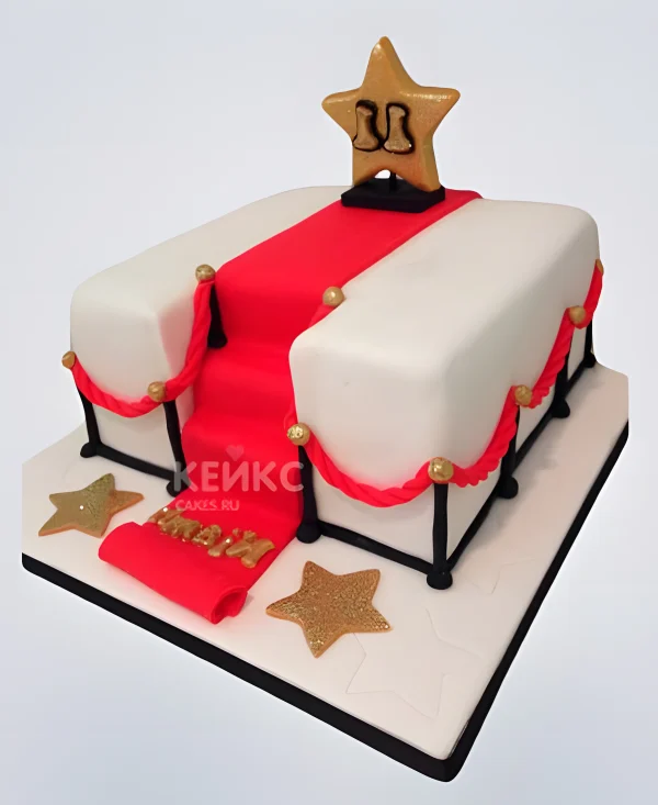Торт со звездой и красной дорожкой Фото