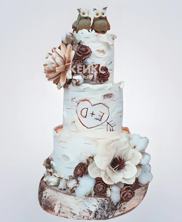 Торт зимний свадебный с инициалами Фото