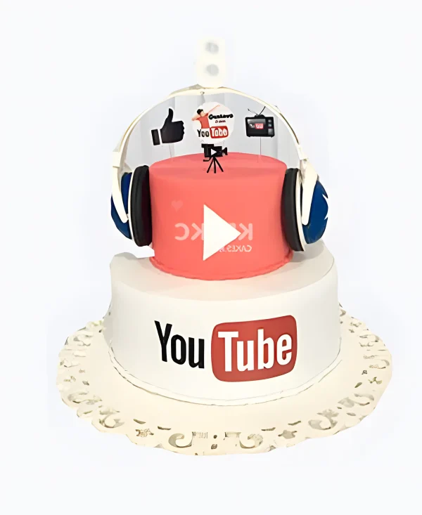 Бело-розовый торт ютуб с наушниками Фото