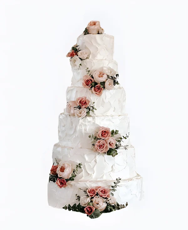 Нежный розовый торт с розами Фото