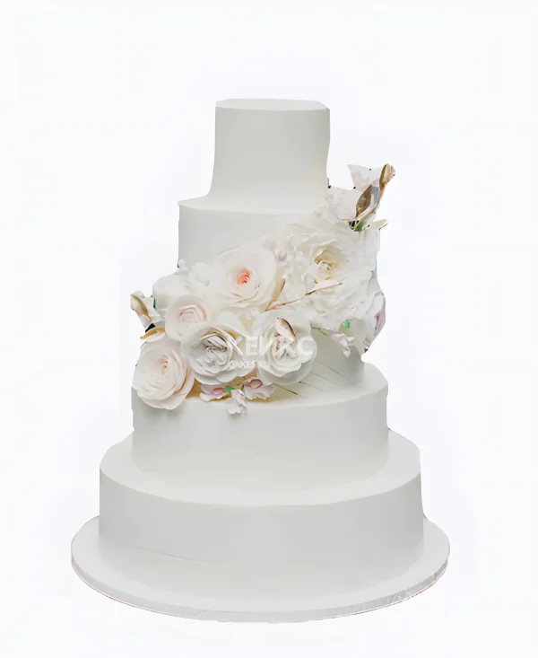 Белый торт с розами на свадьбу Фото