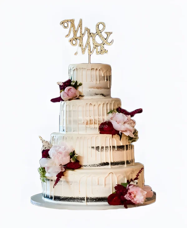 Большой свадебный торт с розами и топпером Фото