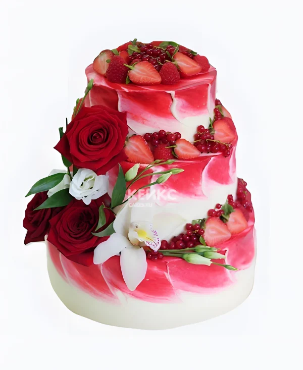 Торт с клубникой и розовым градиентом Фото