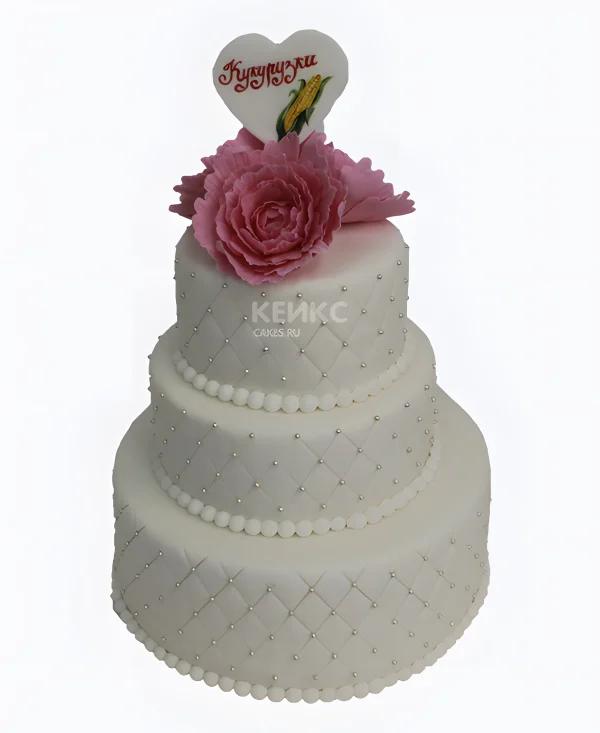 Изящный кремовый свадебный торт Фото