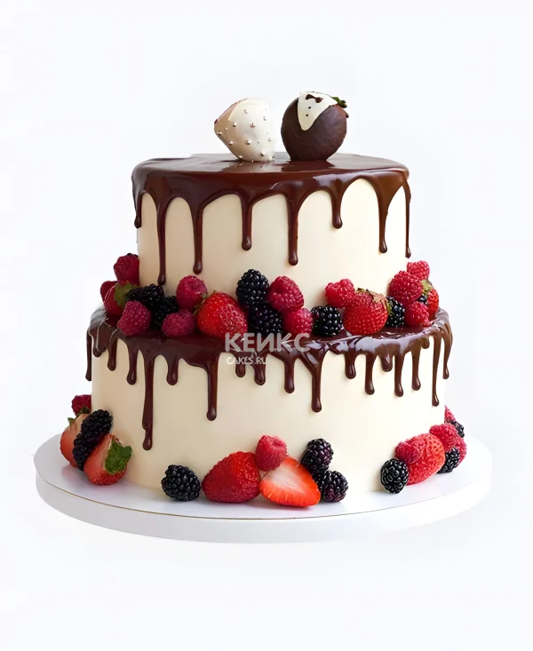 Стильный торт с шоколадной глазурью, клубникой и ягодами Фото