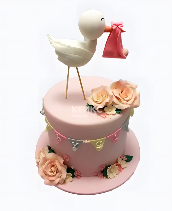 Нежно-розовый торт с розами и аистом Фото